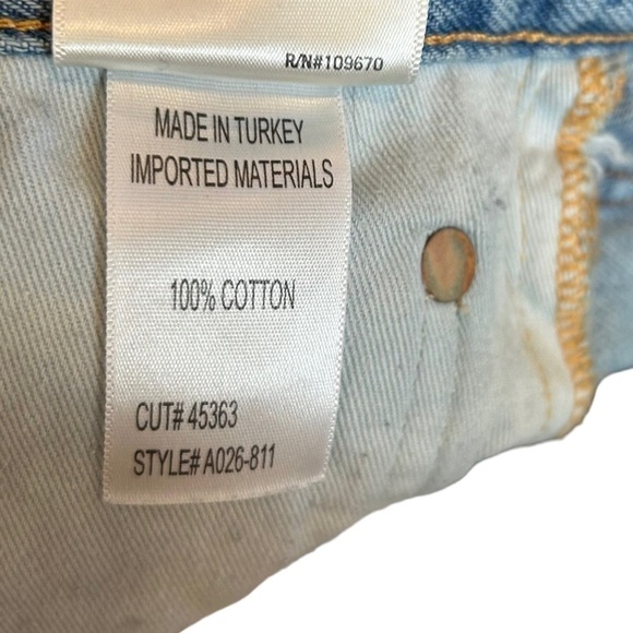 Agolde Parker Vintage Cut Off Distressed Jean Shorts - Picture 9 of 12